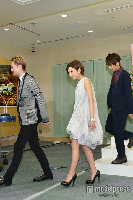 （左より）浦田直也、宇野実彩子、西島隆弘