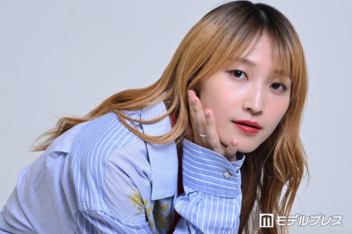 鞘師里保(C)モデルプレス