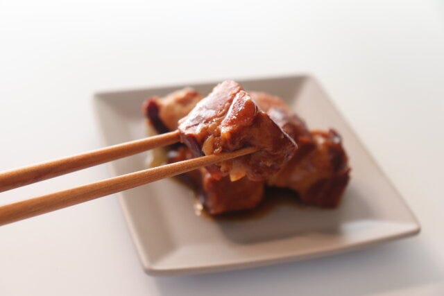 セブンイレブン セブンプレミアム 金の豚角煮 セブンイレブン セブンプレミアム グルメ 簡単 お手軽 本格的 金のシリーズ 金の豚角煮 角煮 豚角煮 時短 美味しい おいしい おかず