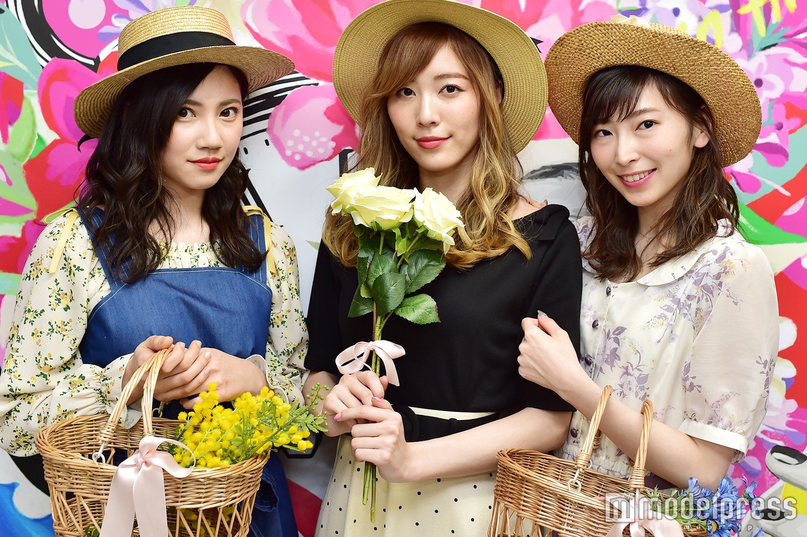 （左から）北川綾巴、松井珠理奈、大矢真那（C）モデルプレス