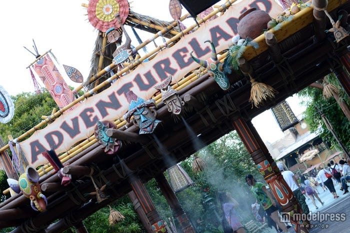 「クールスポット」クリスタルパレス・レストラン横の橋