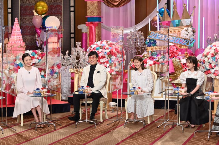 上戸彩、山里亮太、田中みな実、弘中綾香 (C)テレビ朝日