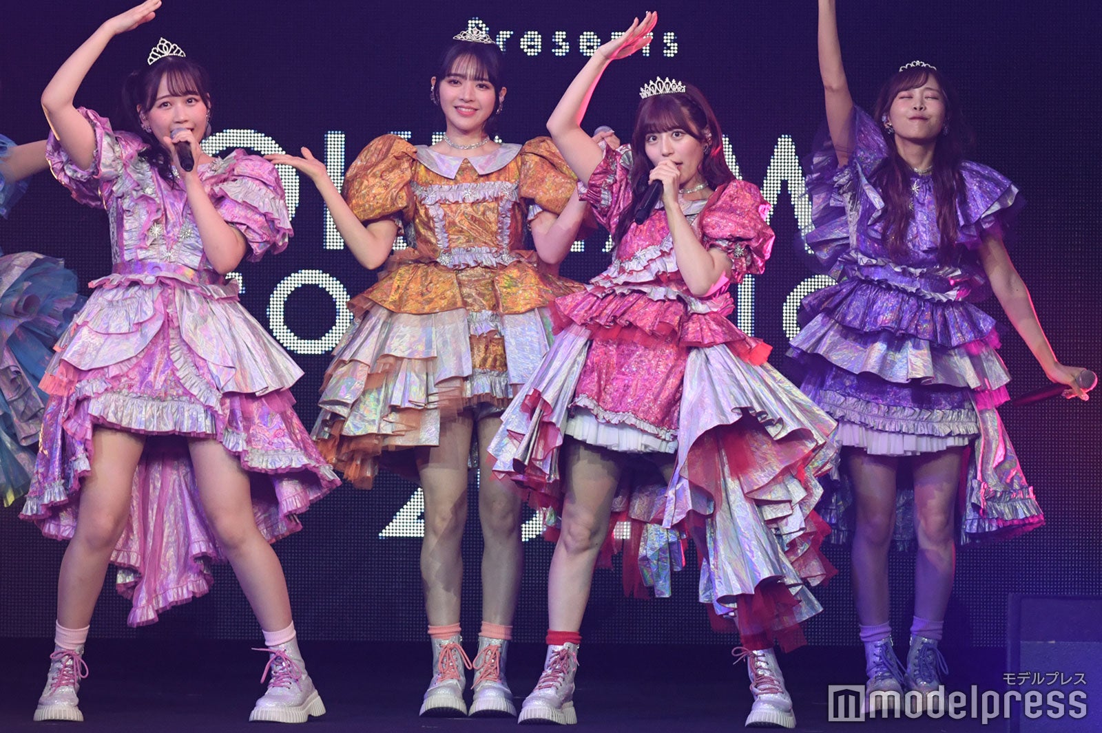 FRUITS ZIPPER（C）モデルプレス