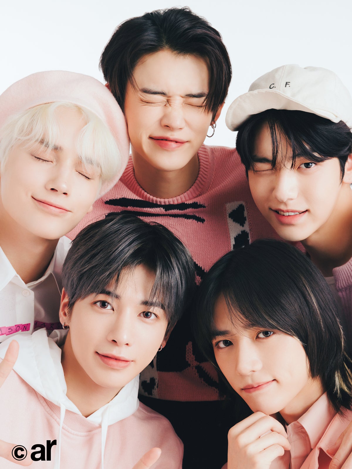 TOMORROW X TOGETHER／先行カット（C）ar12月号特別版