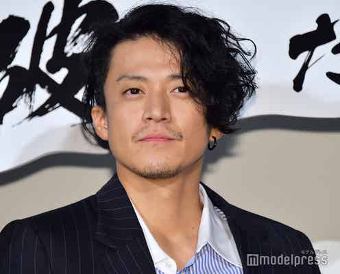 嵐、小栗旬らと“ホテル飲み” 誘われなかったメンバーが発覚してしまう