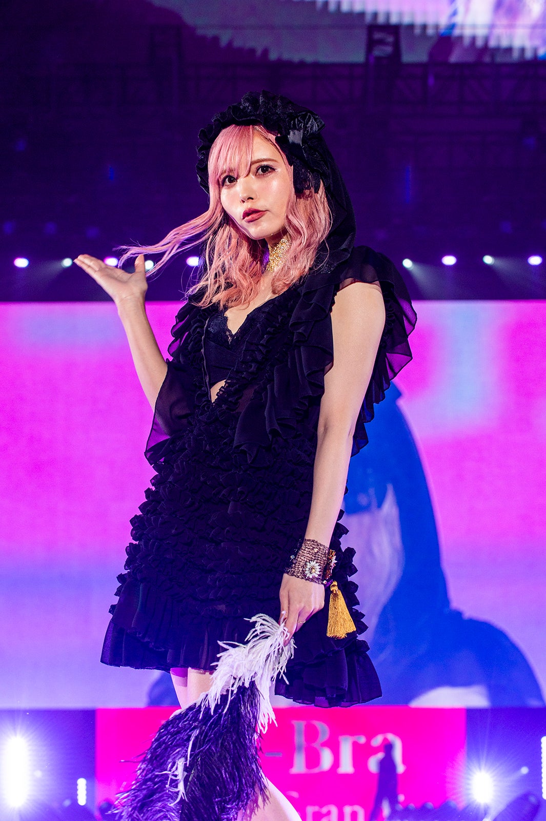 益若つばさ（提供写真）