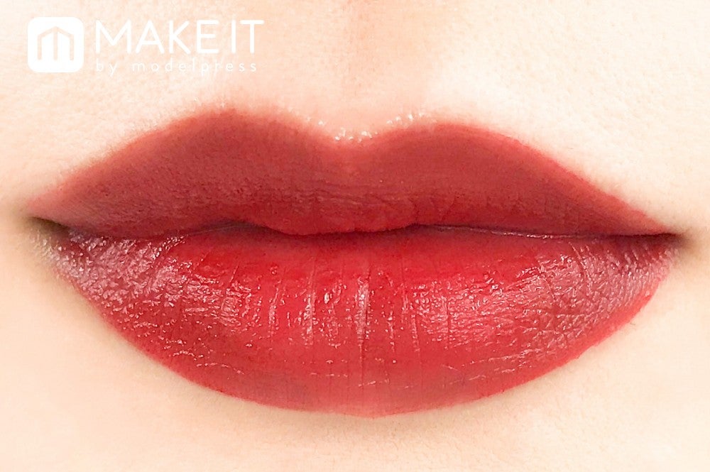 shu uemura／ルージュ アンリミテッド マット／M RD 163使用 (C)メイクイット