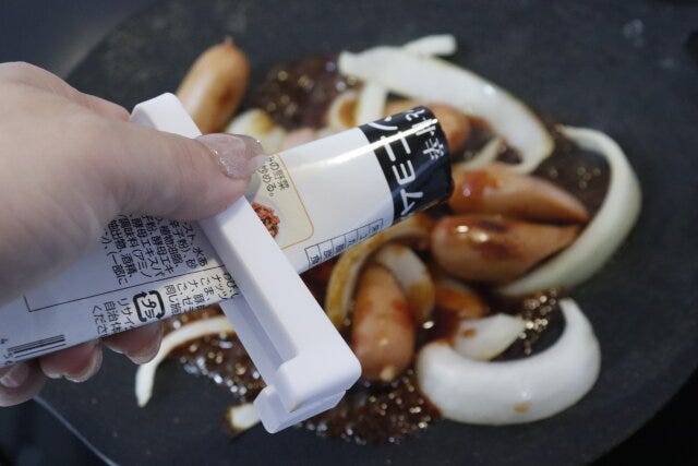 セリア　レトルトパウチしぼり　使用例