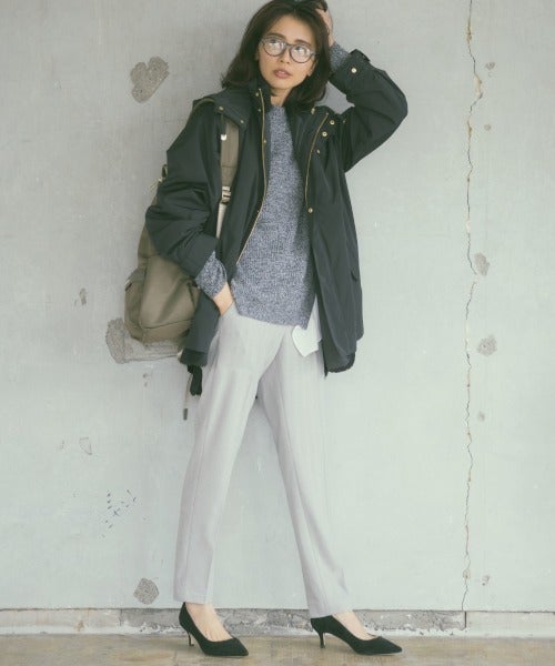 40代女性のマウンテンパーカー着こなし術 人気色を使ったきれいめコーデ モデルプレス 40代女性のマウンテンパーカー着こなし術 人気色を使ったきれいめコーデ モデルプレス