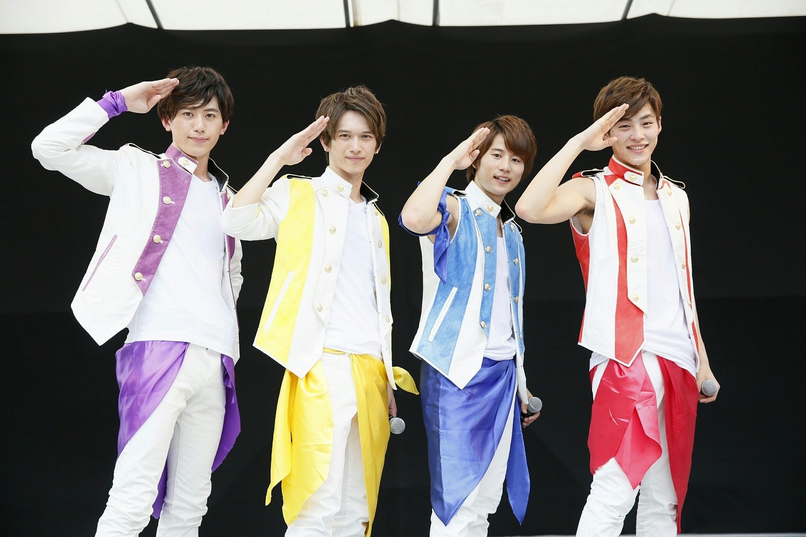 九星隊（左から藪佑介、中村昌樹、大池瑞樹、山口託矢）