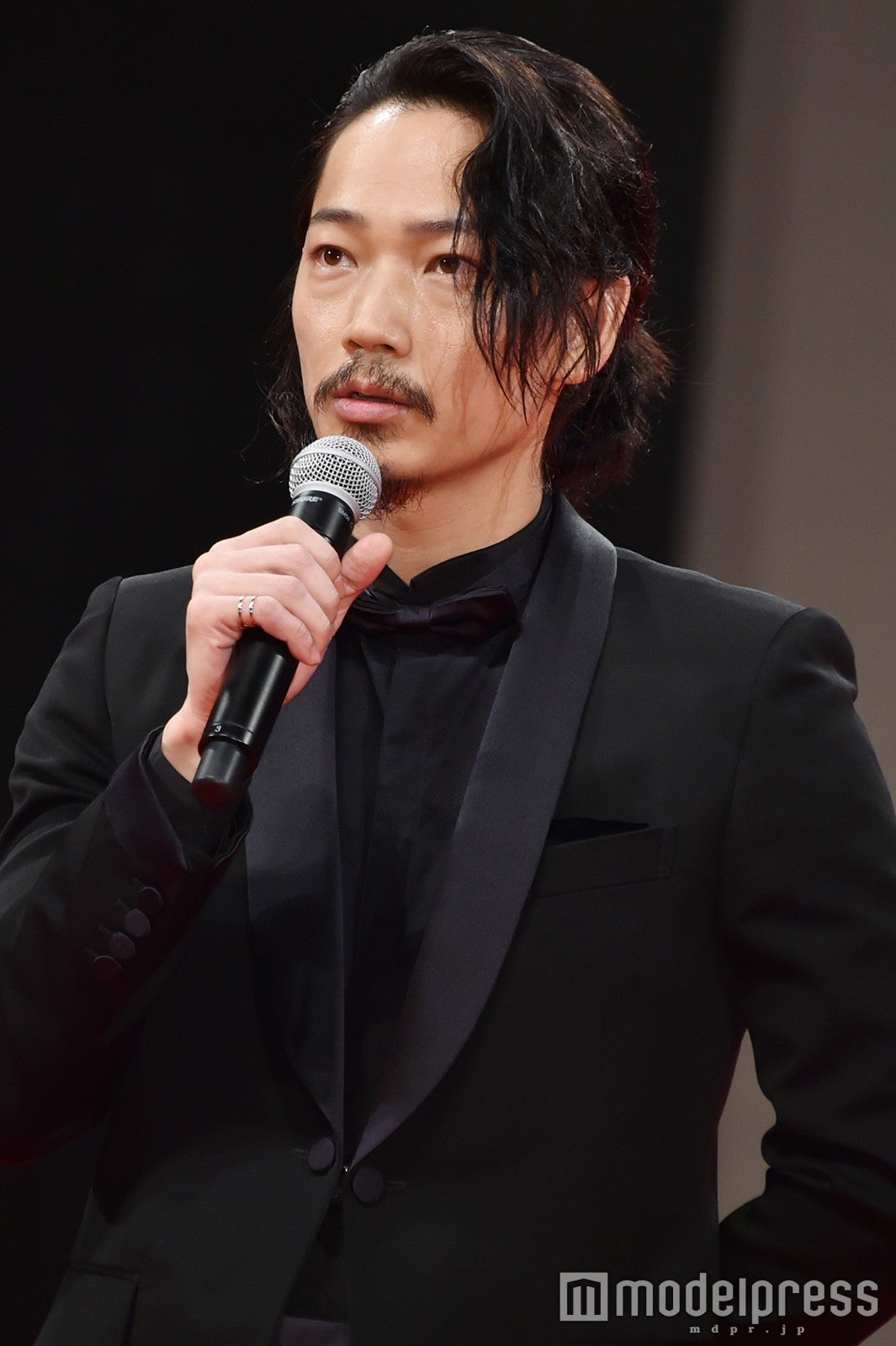 綾野剛 （C）モデルプレス