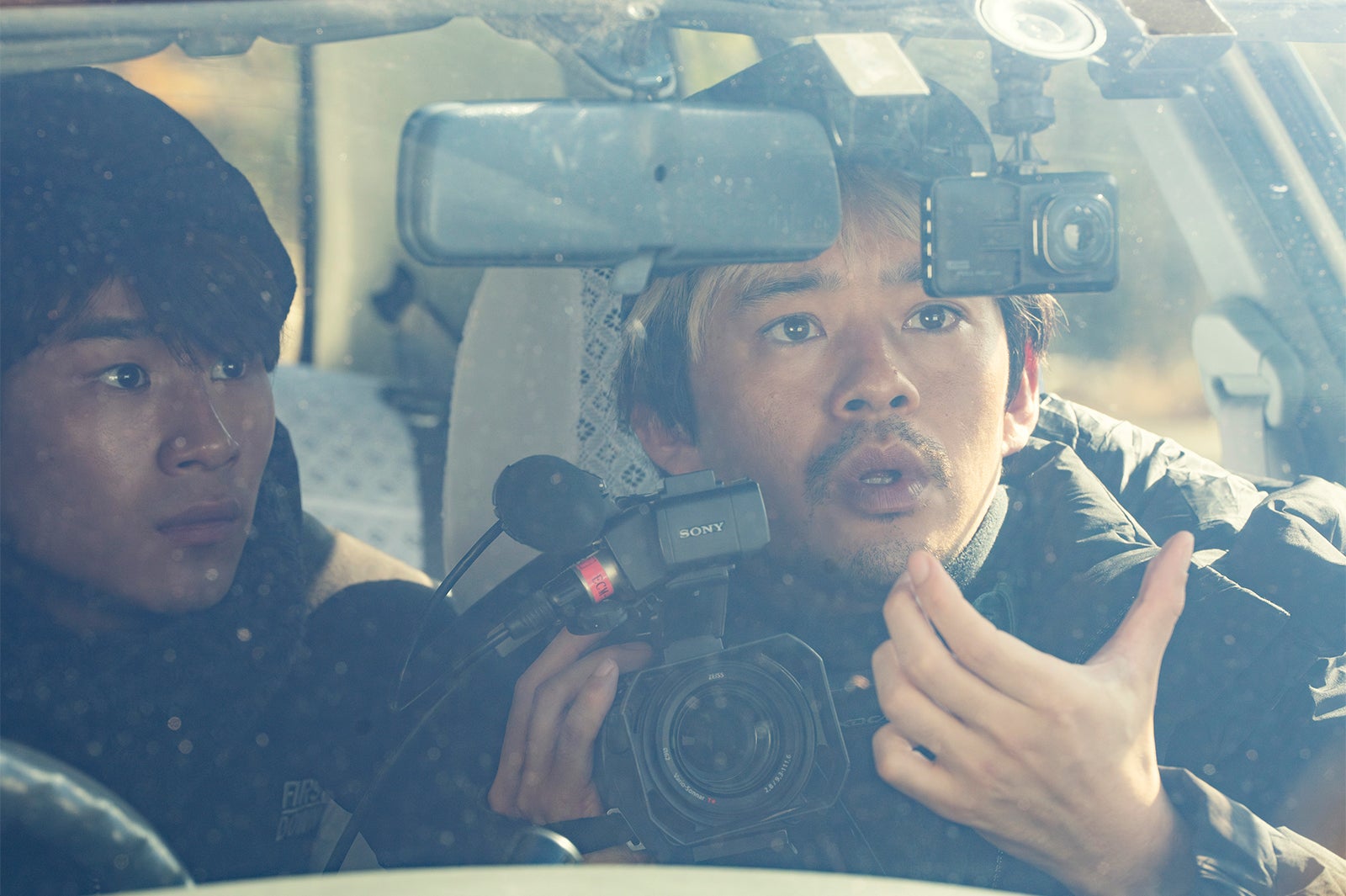 前田旺志郎、池松壮亮「ホットスポット」第7話（C）日本テレビ