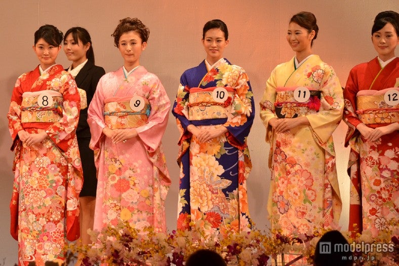 「2014ミス日本」着物審査の様子