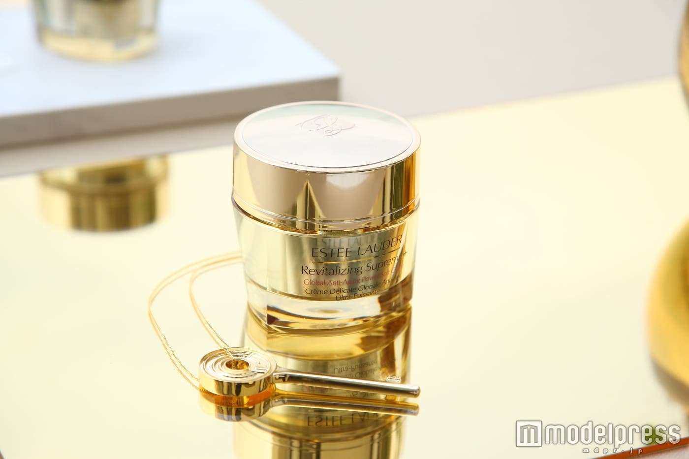 エスティローダーの『シュープリーム プラス トータル クリーム』