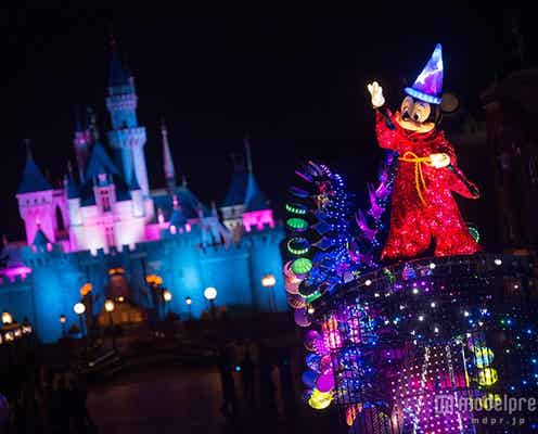 ディズニー、世界で唯一のナイトパレードが美しすぎる