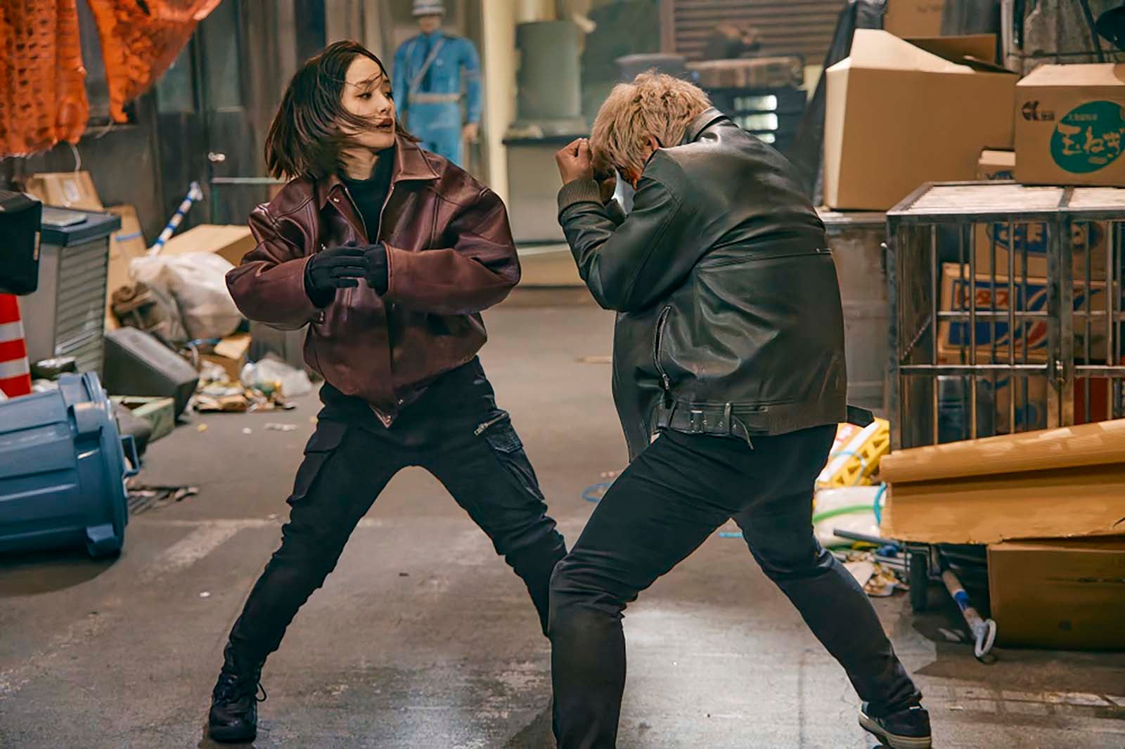 （C）2025「裏社員。-スパイやらせてもろてます‐」製作委員会