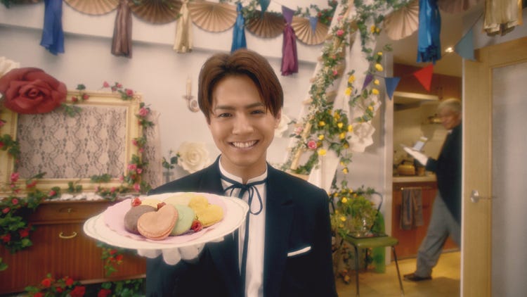 Generations片寄涼太の 執事 Cm 突然松本人志登場の謎展開に じわじわくる 何のcm の声 裏設定も モデルプレス Generations片寄涼太の 執事 Cm 突然松本人志登場の謎展開に じわじわくる 何のcm の声 裏設定も モデルプレス