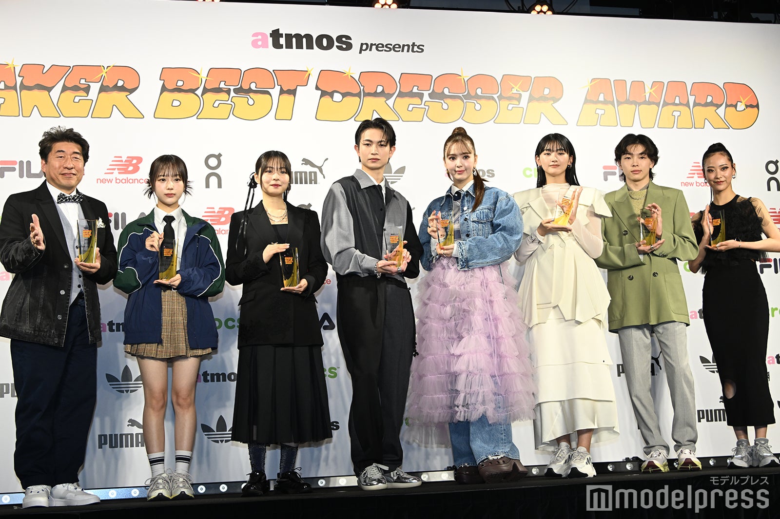 （左から）寺門ジモン、なえなの、莉子、綱啓永、藤田ニコル、山崎天、imase、Miyu（C）モデルプレス