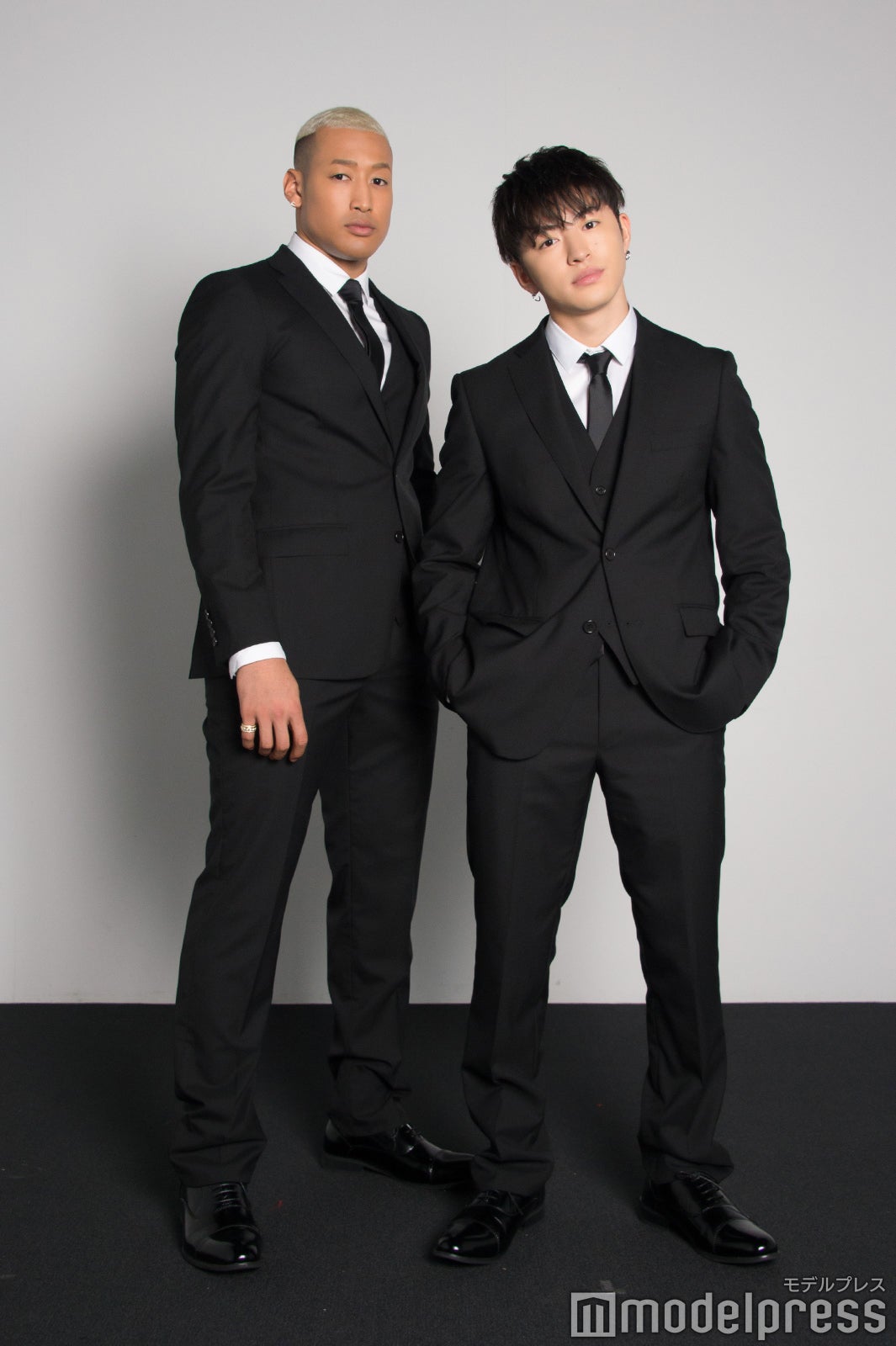 関口メンディー、佐野玲於 （C）モデルプレス