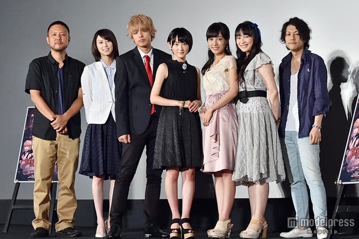 映画『コープスパーティー』完成披露舞台挨拶/左から:山田雅史監督、小坂温子、JUN(BEE SHUFFLE)、生駒里奈、前田希美、今井麻美、祁答院慎