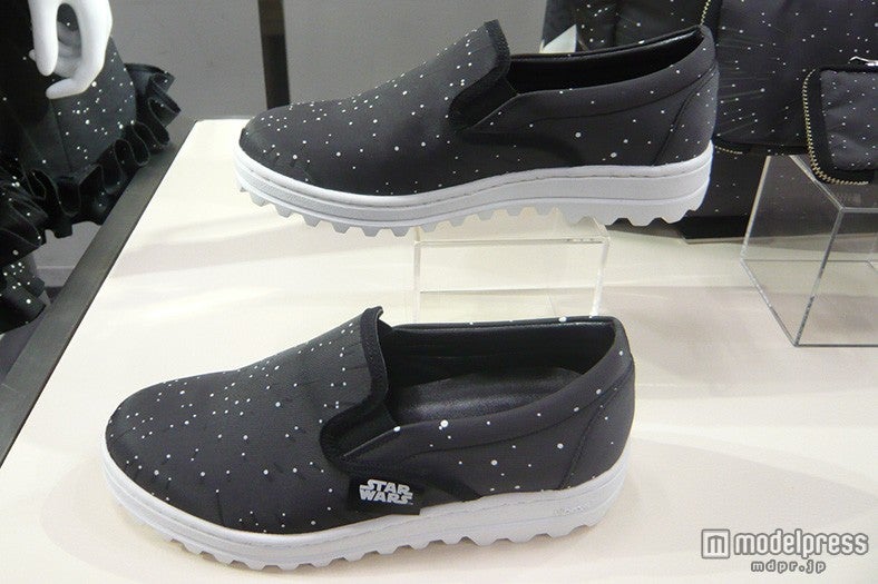 シューズ（C）＆TM Lucasfilm Ltd．
