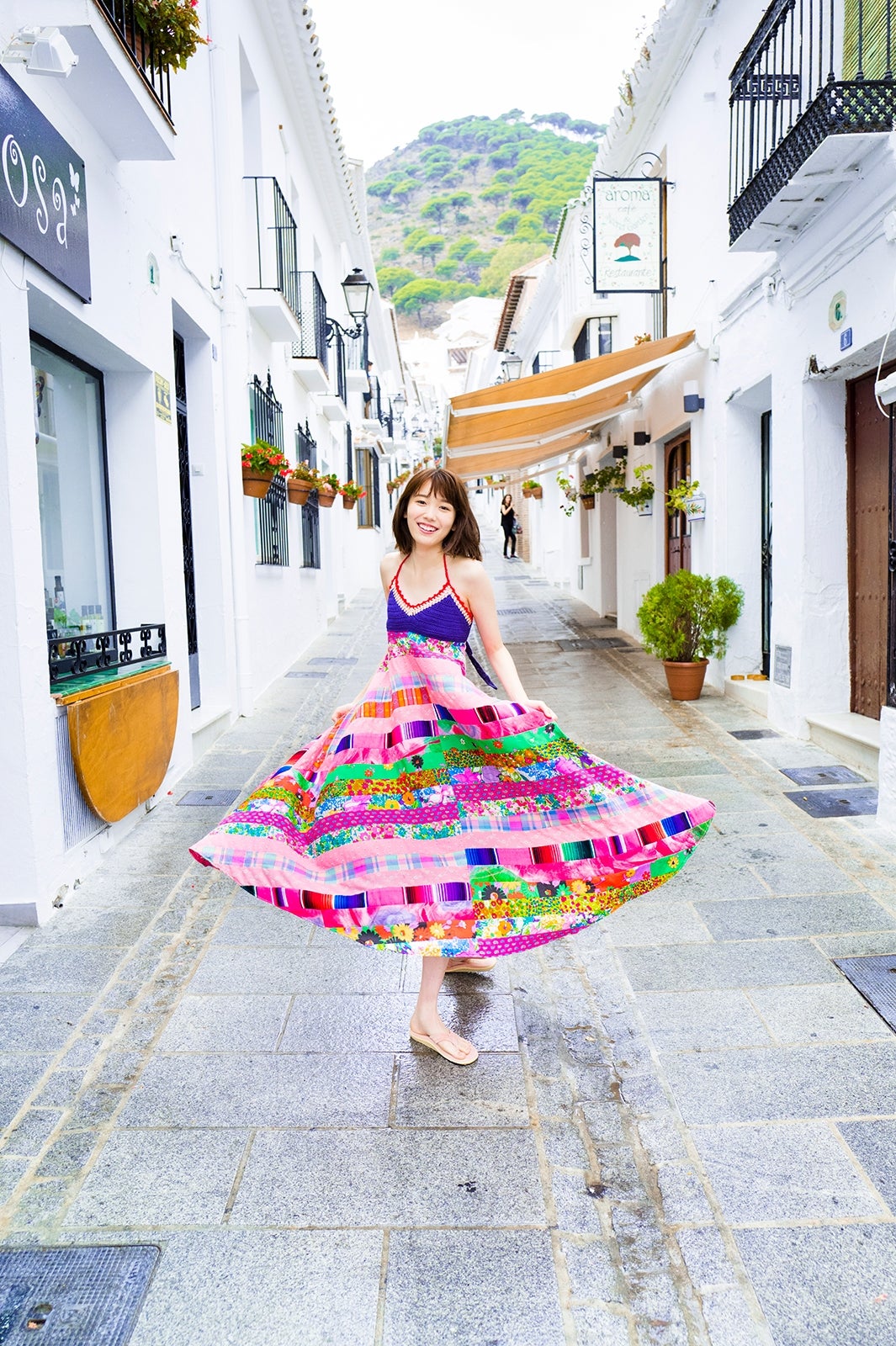 飯豊まりえ（画像提供：集英社）