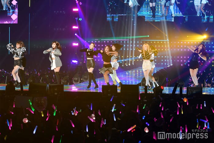 TWICE (C)モデルプレス