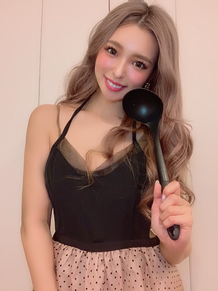 HITOMI(提供写真)