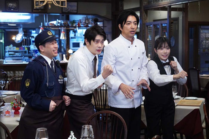 今井英二、井之脇海、大沢たかお、桜井ユキら「ONE DAY~聖夜のから騒ぎ~」第9話より(C)フジテレビ