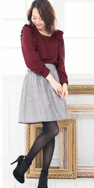 ショルダーフリル☆ジョーゼットブラウストップス「神戸レタス」2290円（税込）／画像提供：神戸レタス