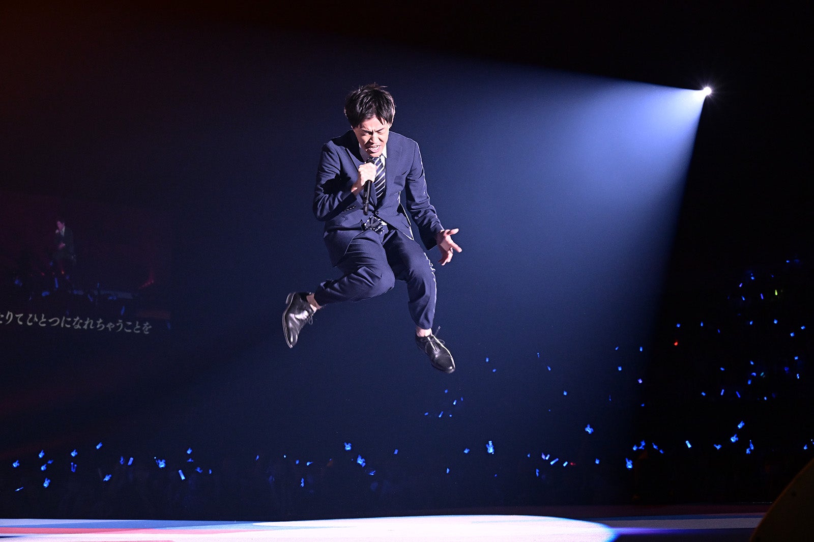 B'zを熱唱する南波アナ「LOVE IT！ ROCK 2023」（C）TBS