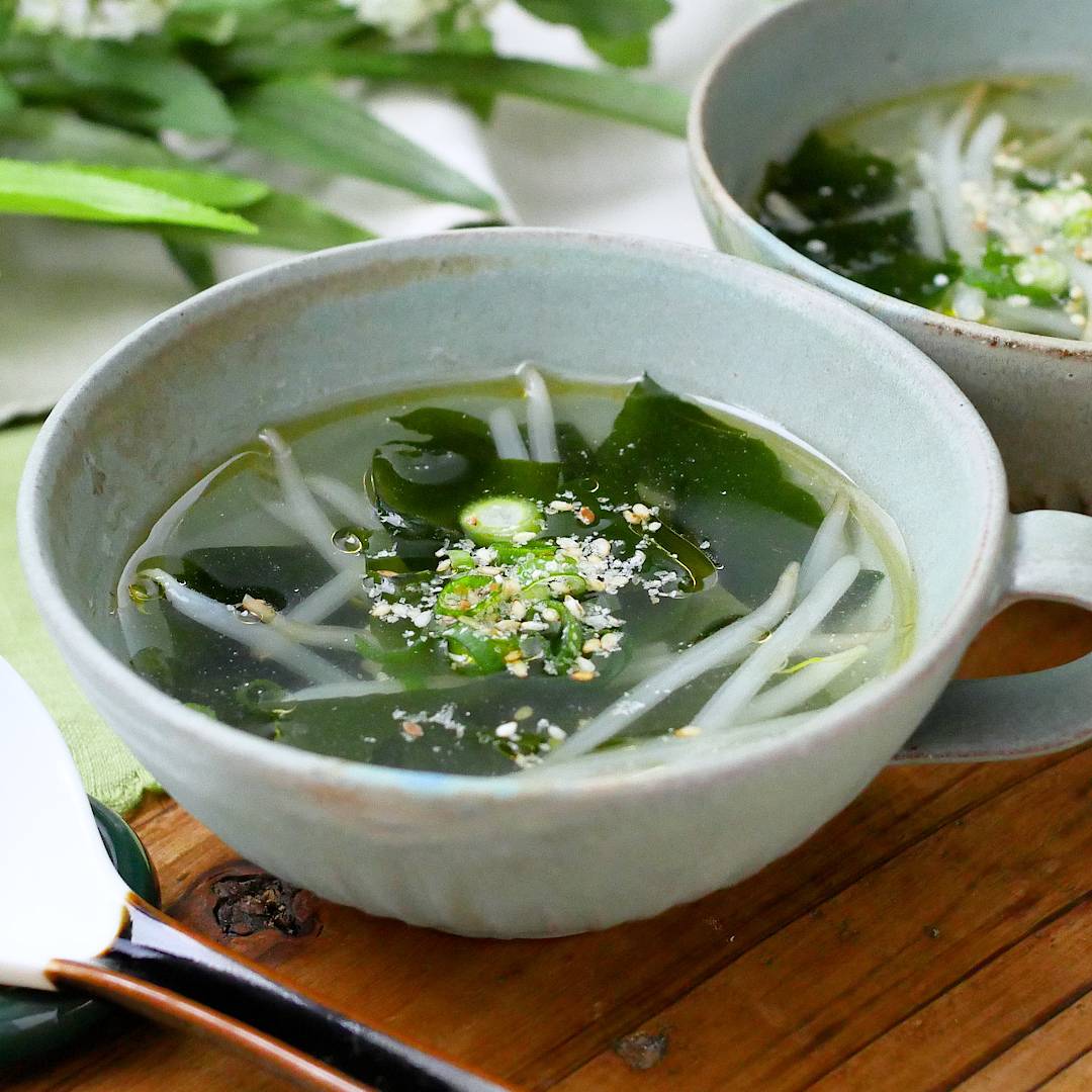 5分で完成!もやしとわかめの中華スープ