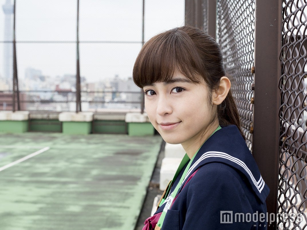 「non-no」久慈暁子、ドラマ初主演決定　セーラー服で“唯一無二”青春ストーリー