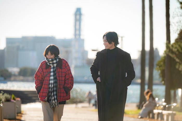 広瀬すず、川上洋平/「夕暮れに、手をつなぐ」第3話より(C)TBS