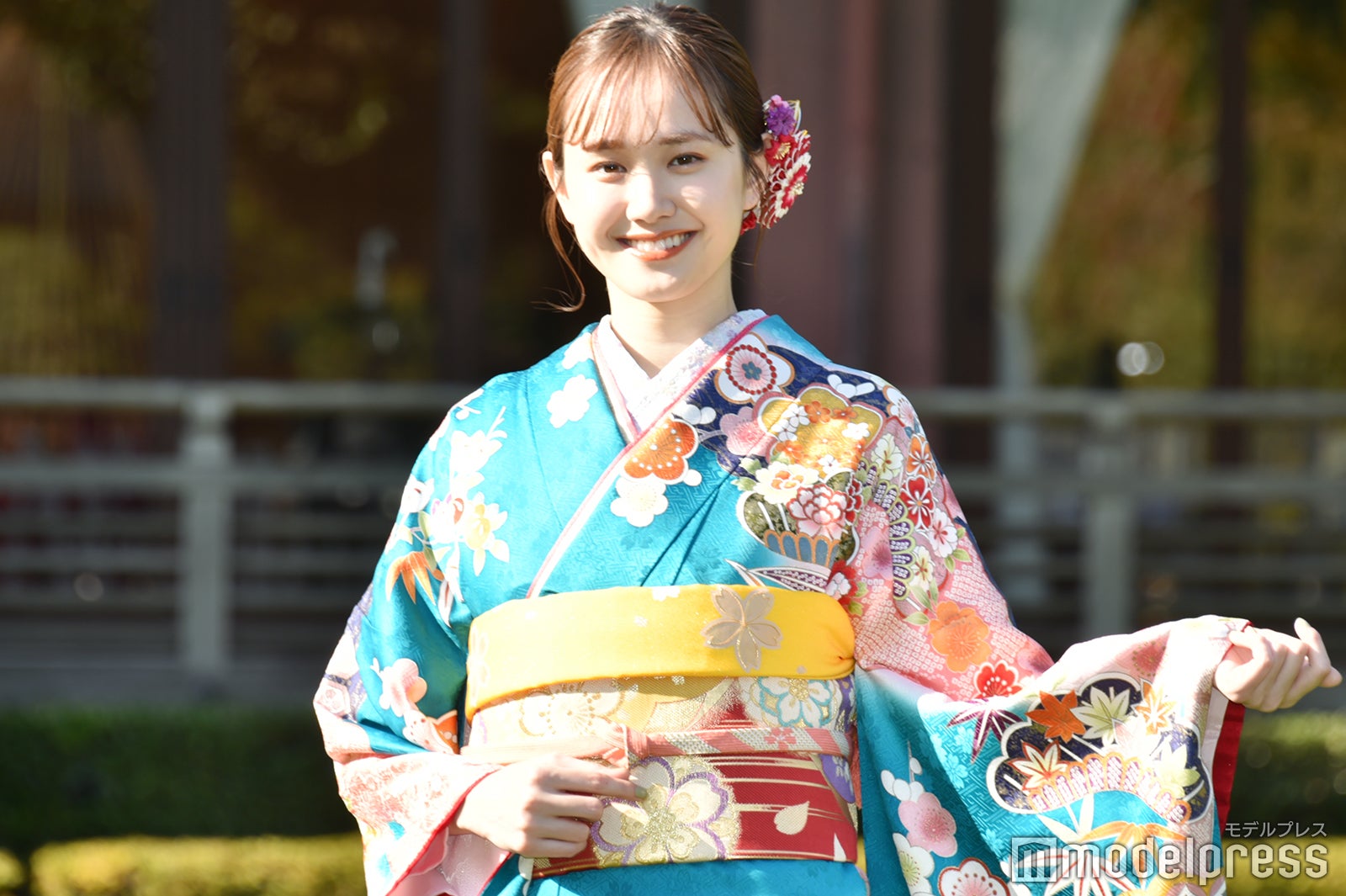 尾碕真花（C）モデルプレス