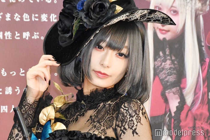 宇垣美里 恋愛事情に言及 黒の魔女 本格コスプレで魅了 モデルプレス