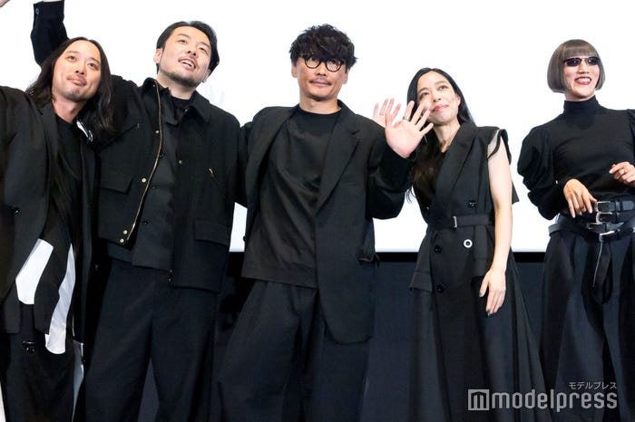 岩寺基晴、江島啓一、山口一郎、草刈愛美、岡崎英美/サカナクション(C)モデルプレス