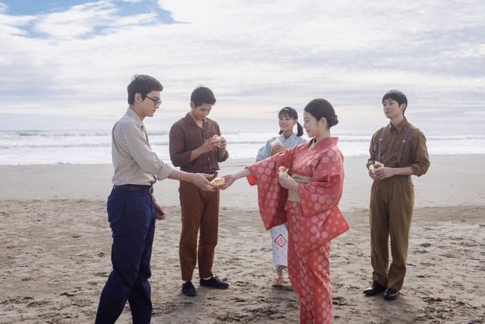 北村匠海、中沢元紀、原菜乃華、今田美桜、高橋文哉「あんぱん」第32話(C)NHK