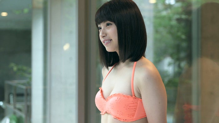 新テラスハウス 日本一かわいい女子高生 りこぴん 初の水着撮影で涙 モデルプレス
