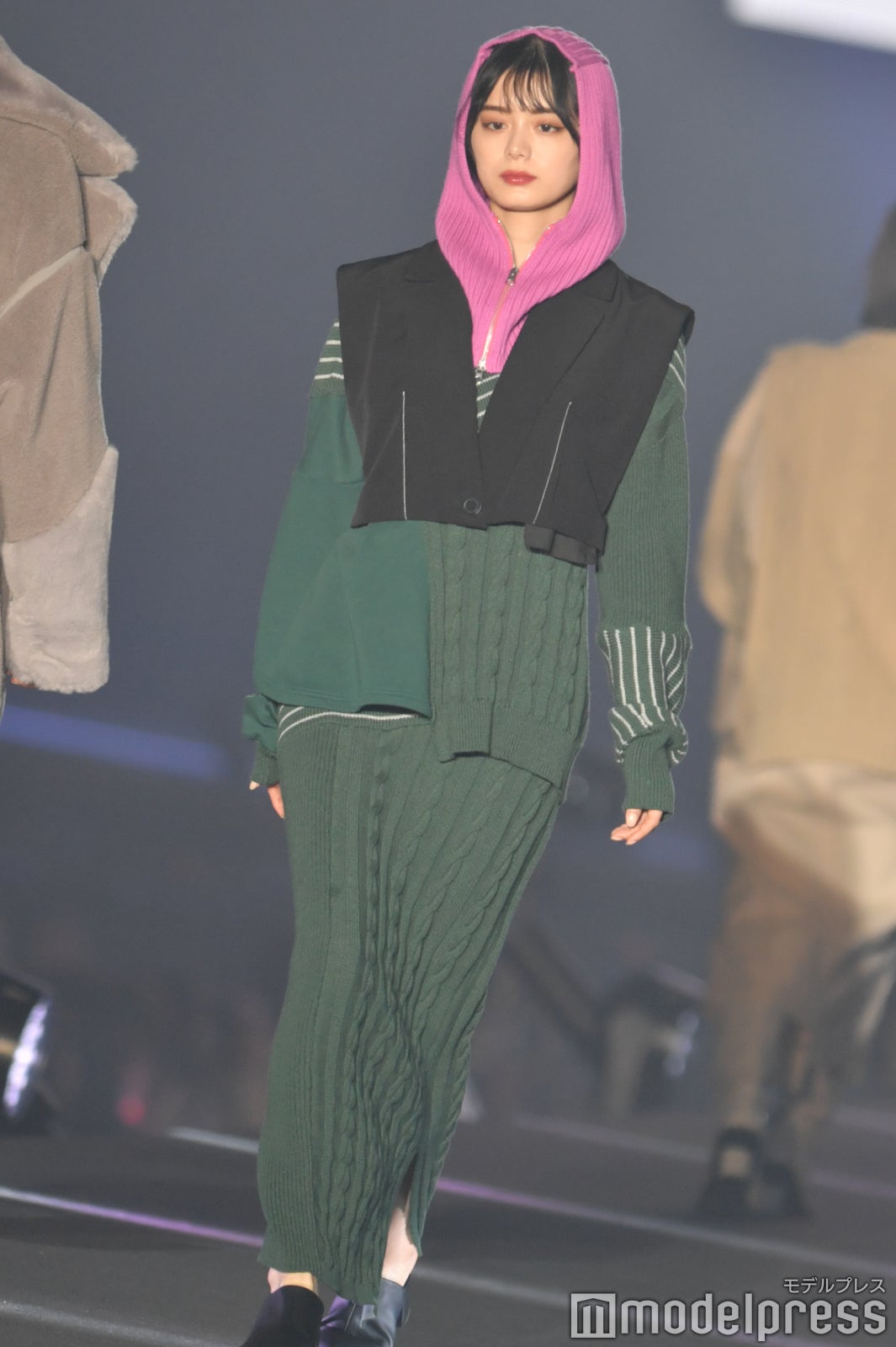 （C）モデルプレス