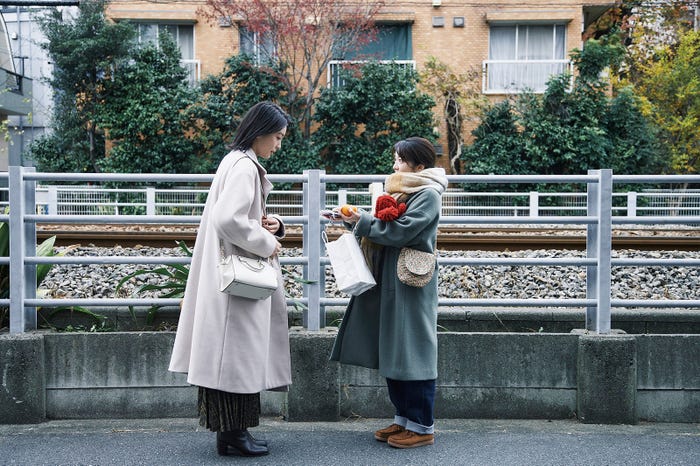 芋生悠、上白石萌音(C)瀬尾まいこ/2024「夜明けのすべて」製作委員会