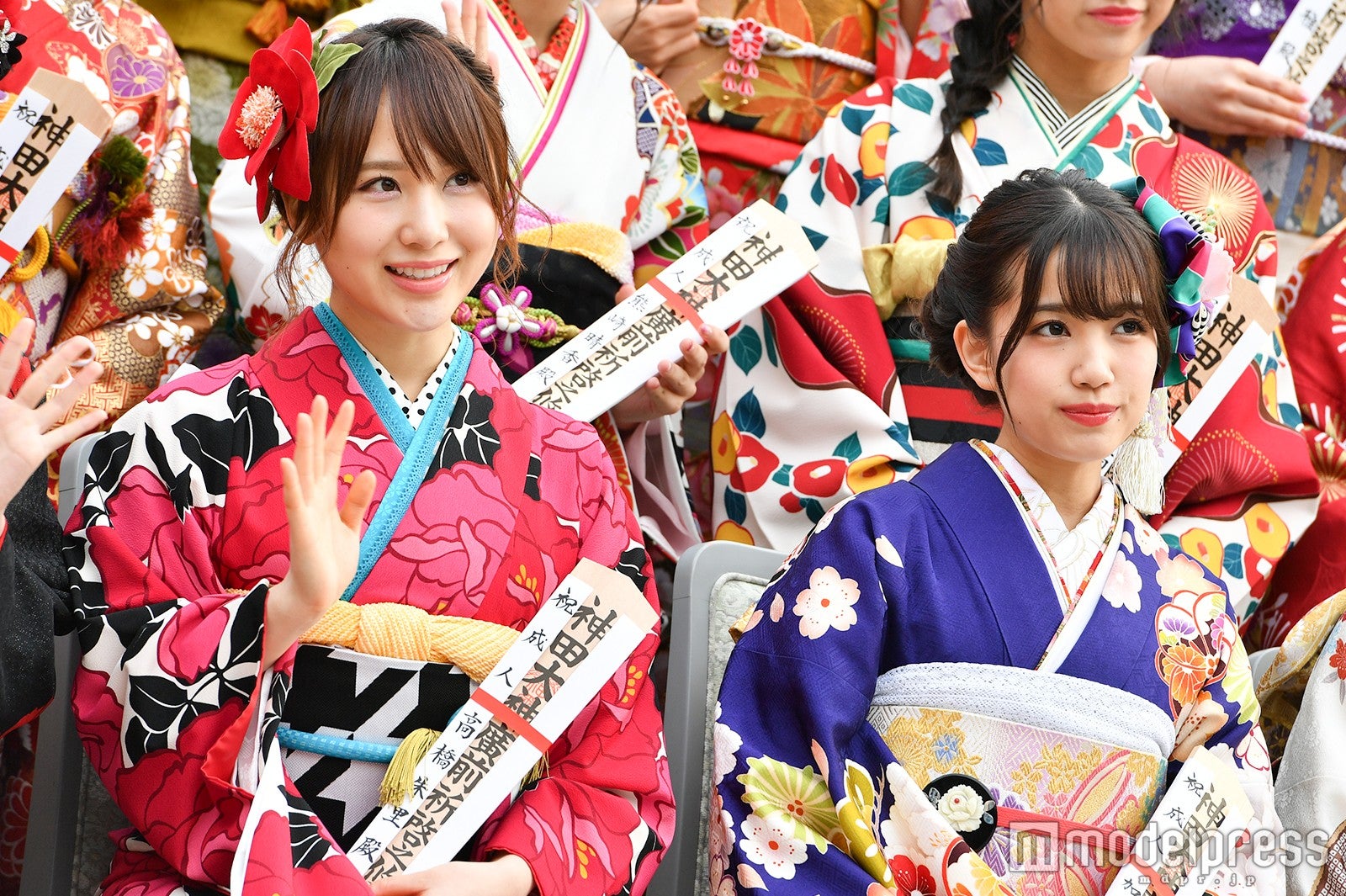 高橋朱里、加藤玲奈 （C）モデルプレス