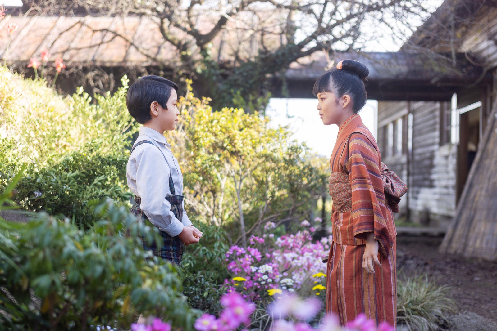 木村優来、永瀬ゆずな「あんぱん」第2話（C）NHK