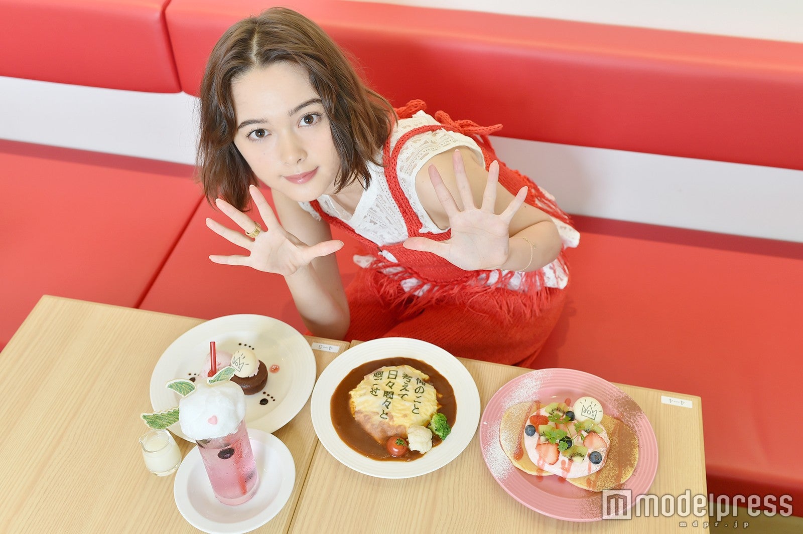 可愛くておいしいオリジナルメニュー（C）モデルプレス