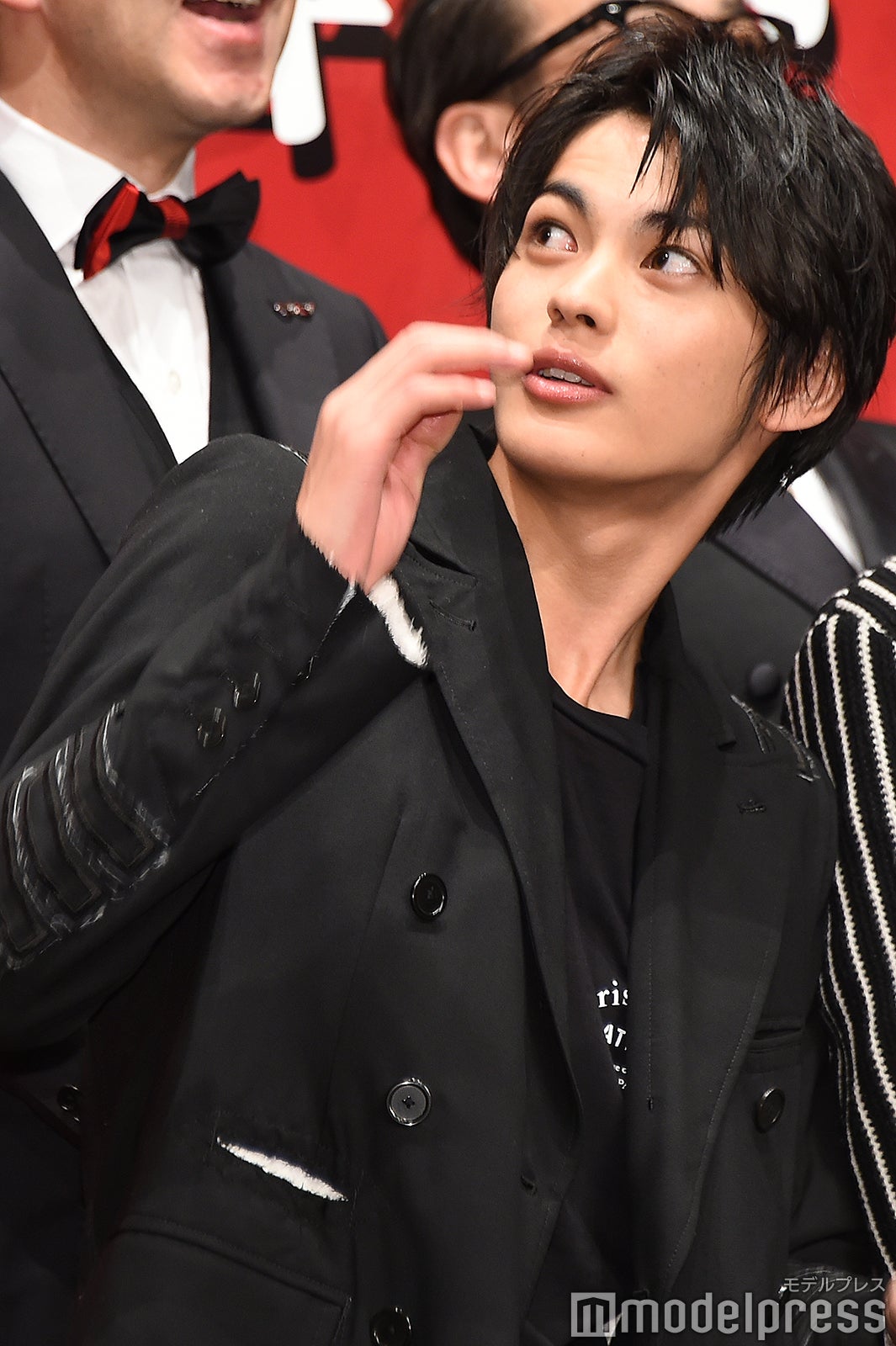 特攻に驚く神尾楓珠（C）モデルプレス