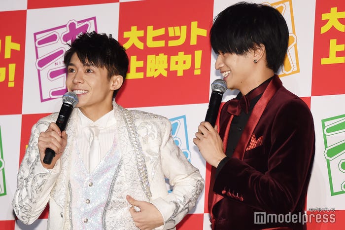 “セキシー”岸優太&“セクシー”中島健人(C)モデルプレス