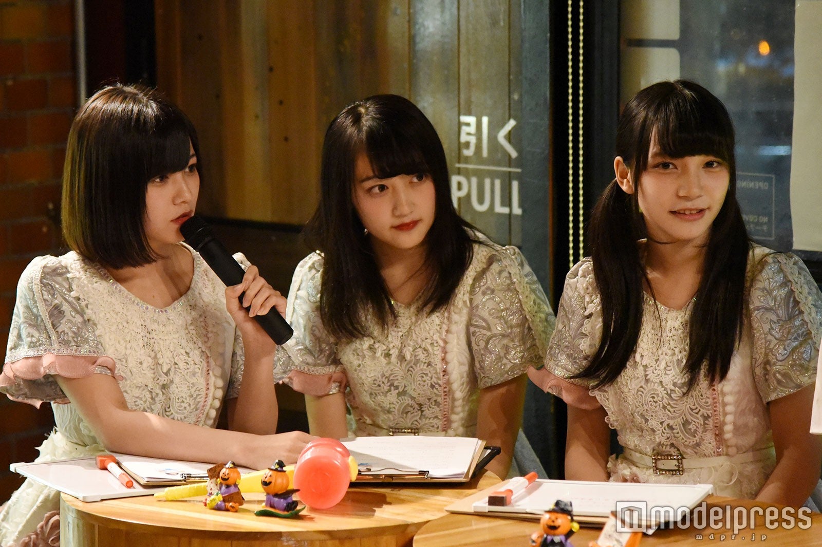 なんキニ！（左から）白鳥優菜、寒河江らむ、星野渚 （C）モデルプレス