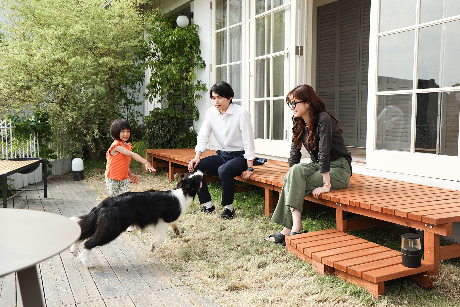 倉田瑛茉、松村北斗、松本若菜「西園寺さんは家事をしない」第2話より（C）TBS