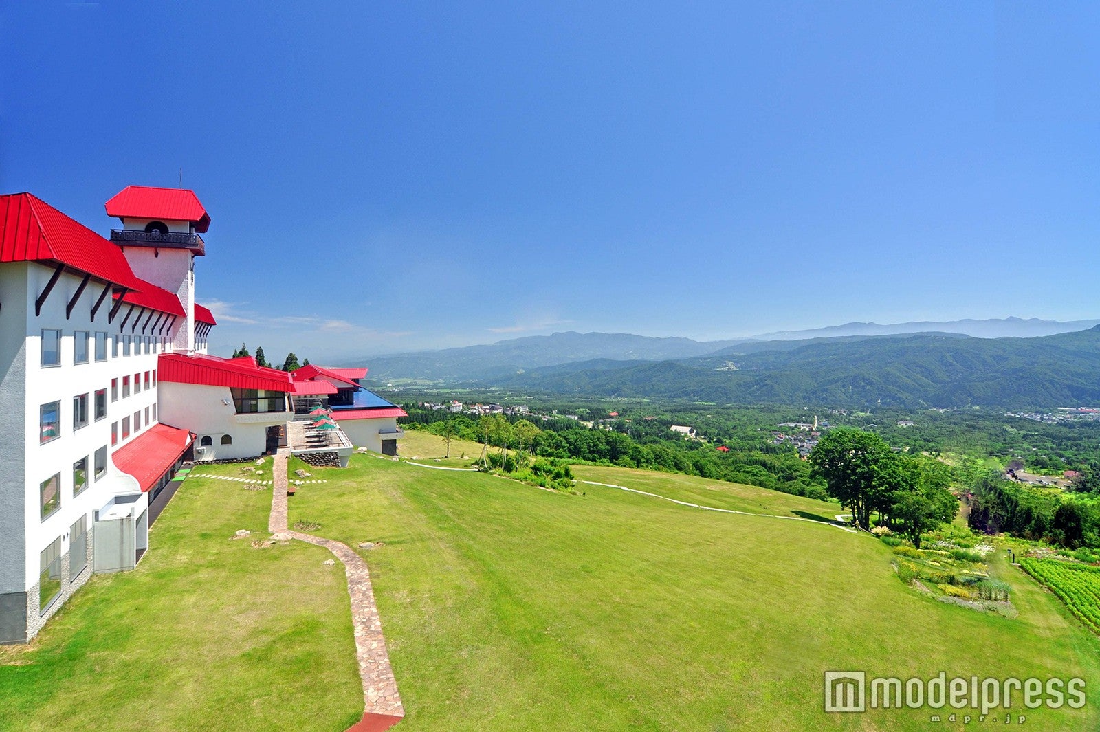 「赤倉観光ホテル」外観／画像提供：赤倉観光ホテル