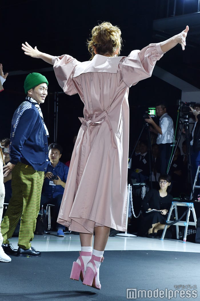 鈴木奈々(C)モデルプレス